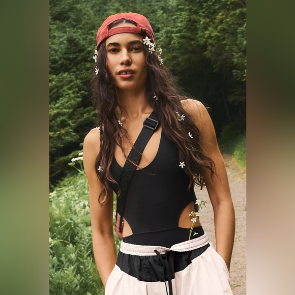 NWOT Free People Movement Back it Up Onesie In Black Size XS - Picture 15 of 15